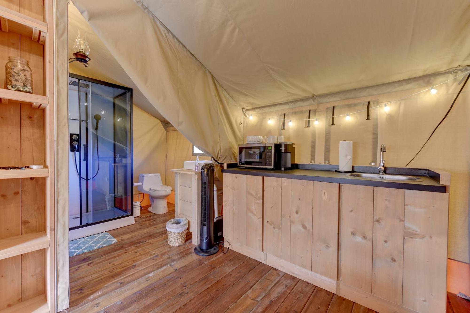 Hotel 12 Fires Luxury Glamping With Heating #1 Johnson City Exterior foto