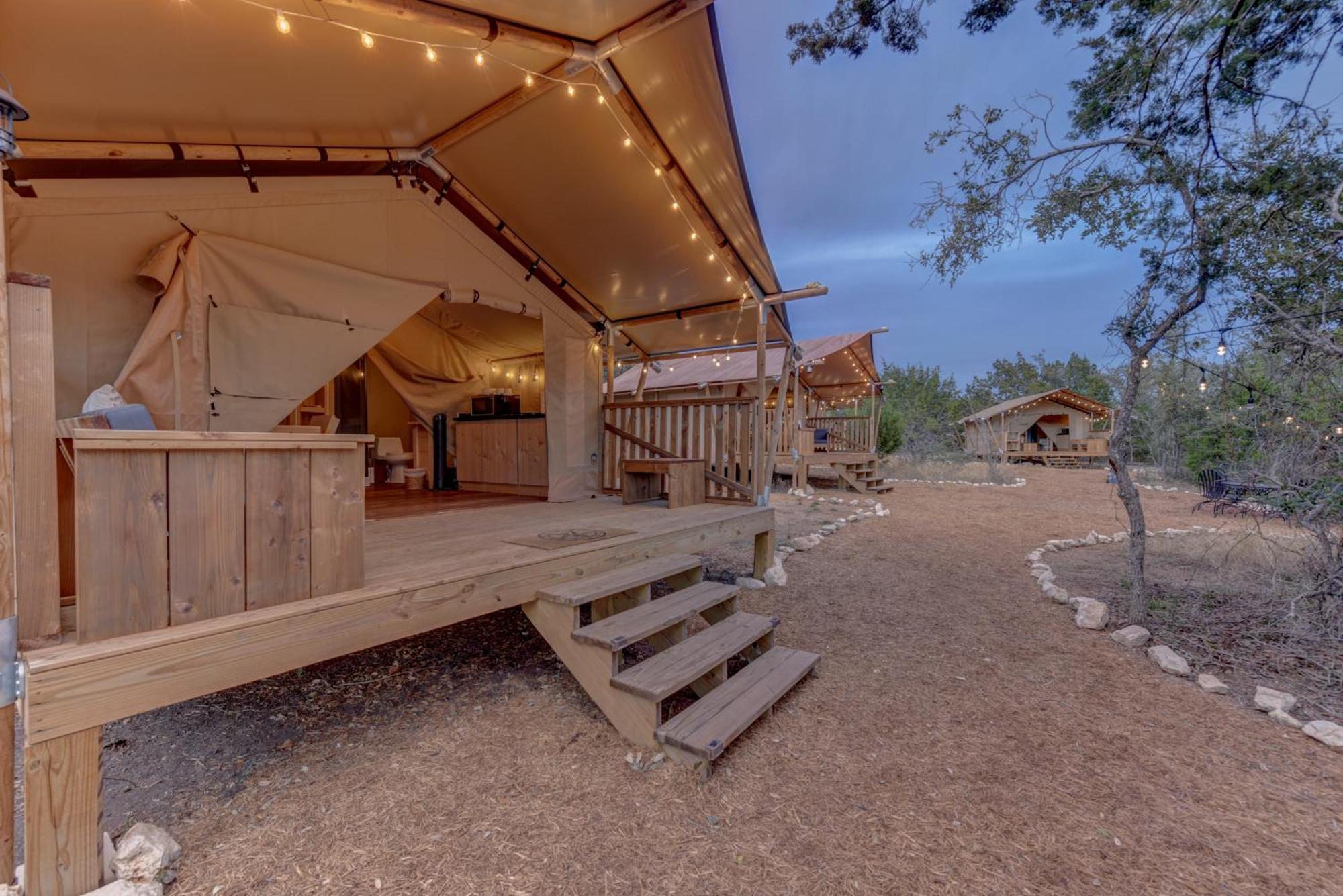 Hotel 12 Fires Luxury Glamping With Heating #1 Johnson City Exterior foto